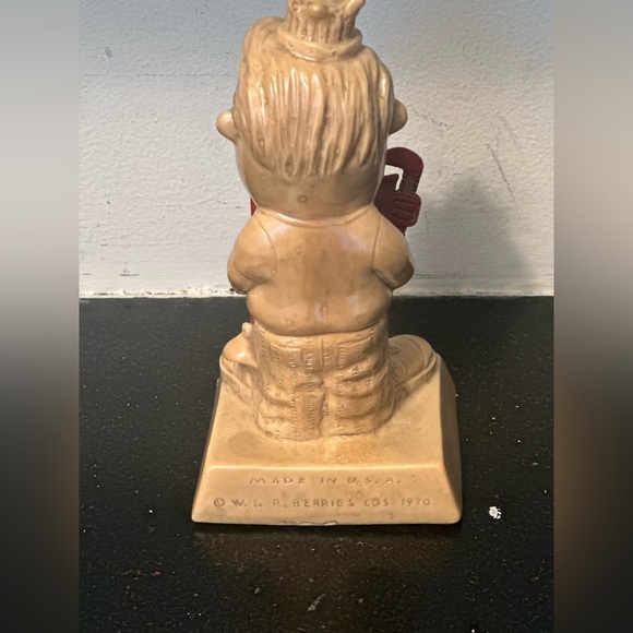 Vintage 1970 W & R Berries Co’s “ World’s Greatest Husband “ Figurine - Picture 2 of 3